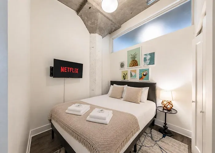 Group-friendly 2br With Optional Parking And Gym Access Near Mccormick Place And Soldier Field Appartement